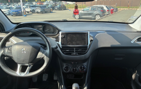 peugeot-208-1-5-bluehdi-100ch-e6-c-tech-edition-bvm5-86g-5p - 884094713