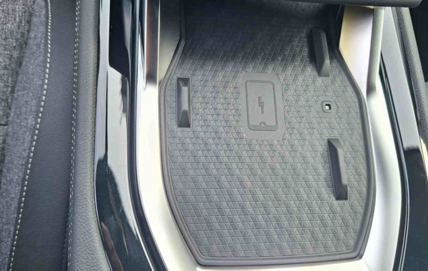 renault-austral-1-2-e-tech-full-hybrid-200ch-techno-25 - 887664713