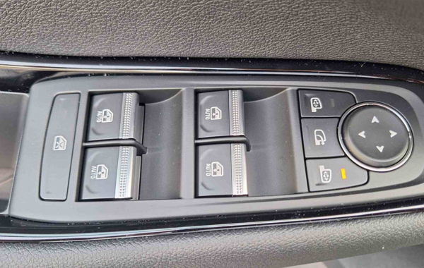 renault-austral-1-2-e-tech-full-hybrid-200ch-techno-25 - 887674713