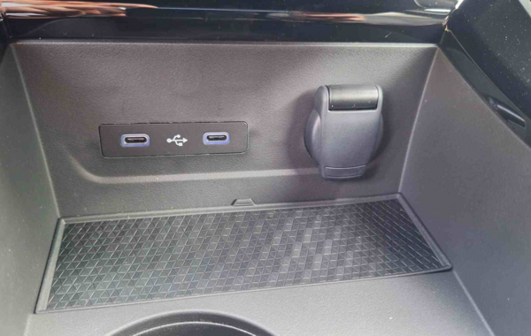 renault-austral-1-2-e-tech-full-hybrid-200ch-techno-25 - 887674713