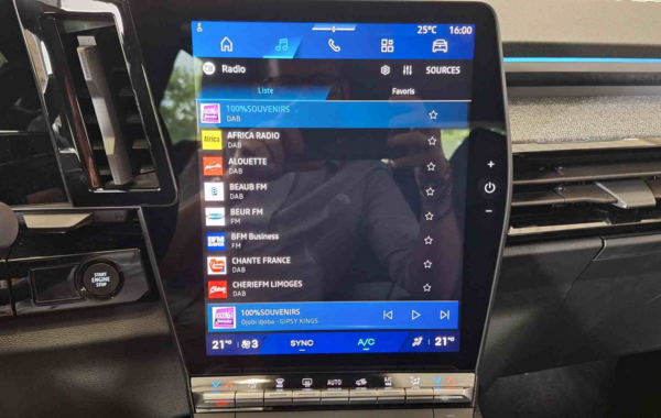 renault-austral-1-2-e-tech-full-hybrid-200ch-techno-25 - 887674713