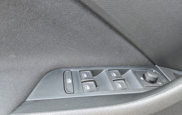 skoda-kamiq-1-0-tsi-evo-2-116ch-selection-dsg7 - 888084713