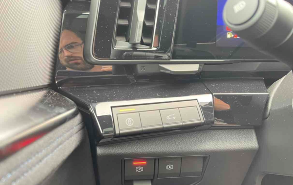 renault-espace-vi-1-2-e-tech-full-hybrid-200ch-esprit-alpine-7-places-24 - 890824713