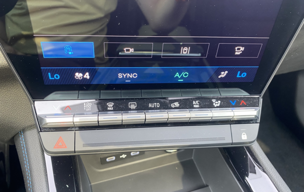 renault-espace-vi-1-2-e-tech-full-hybrid-200ch-esprit-alpine-7-places-24 - 890844713