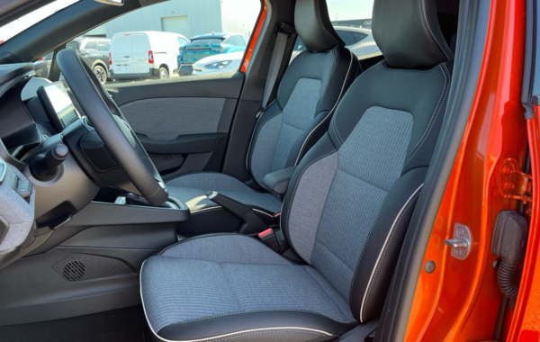 renault-clio-v-1-6-e-tech-145ch-full-hybrid-techno-25 - 893254713