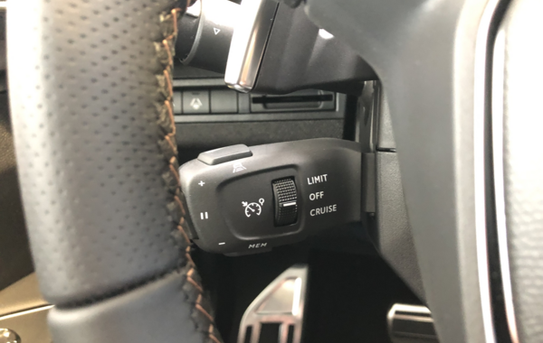 peugeot-3008-1-2-puretech-130ch-s-s-gt-eat8 - 36158575