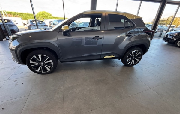 toyota-yaris-cross-116h-premiere-awd-i-my21 - 39318575