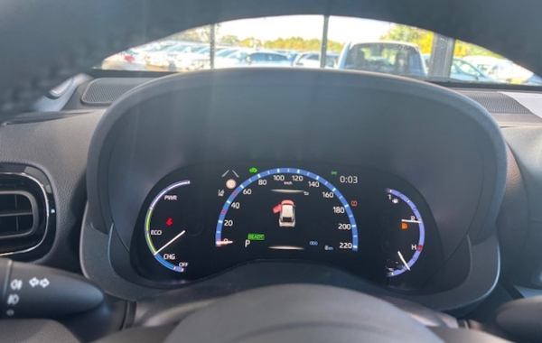 toyota-yaris-cross-116h-premiere-awd-i-my21 - 39318575