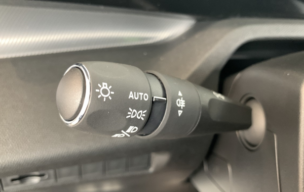 peugeot-308-1-2-puretech-130ch-s-s-gt-eat8 - 43188575