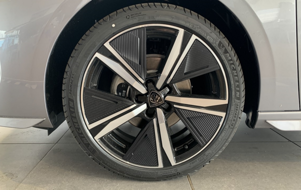 peugeot-308-1-2-puretech-130ch-s-s-gt-eat8 - 43188575