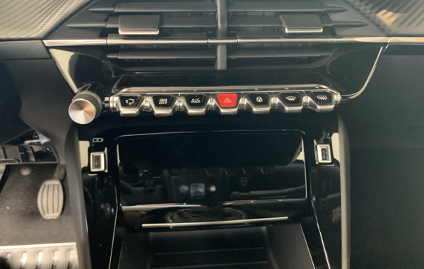 peugeot-2008-1-2-puretech-100ch-s-s-allure-pack - 45708575