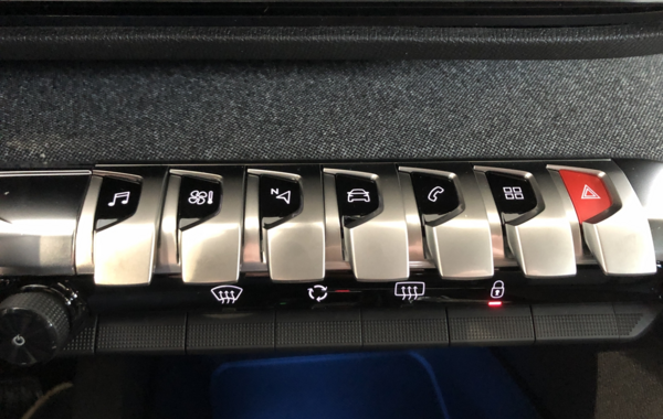 peugeot-5008-1-5-bluehdi-130ch-s-s-allure-pack-eat8 - 48318575