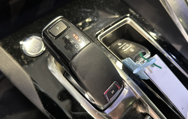 peugeot-3008-1-5-bluehdi-130ch-e6-c-gt-line-s-s-eat8 - 51058575