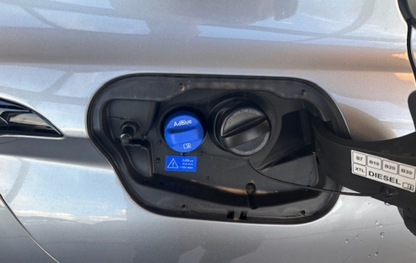 peugeot-308-1-5-bluehdi-130ch-s-s-allure-pack-eat8 - 52138575