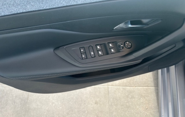 peugeot-308-1-5-bluehdi-130ch-s-s-allure-pack-eat8 - 52138575