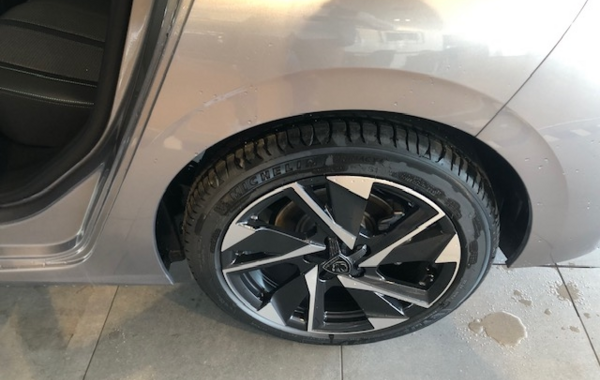 peugeot-308-1-5-bluehdi-130ch-s-s-allure-pack-eat8 - 52148575