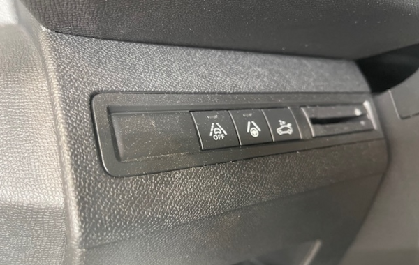 peugeot-3008-1-2-puretech-130ch-s-s-gt-eat8 - 52368575