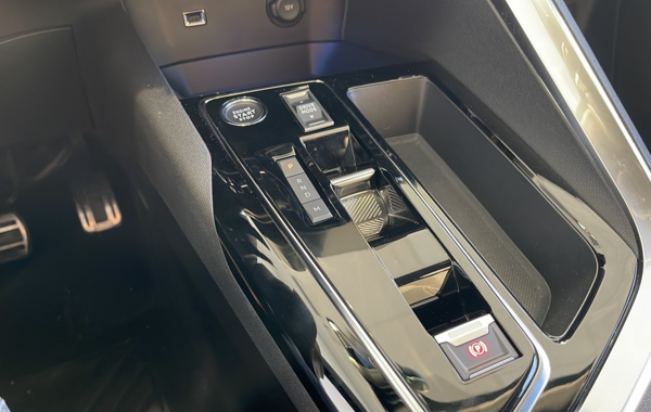 peugeot-3008-1-2-puretech-130ch-s-s-gt-eat8 - 52398575