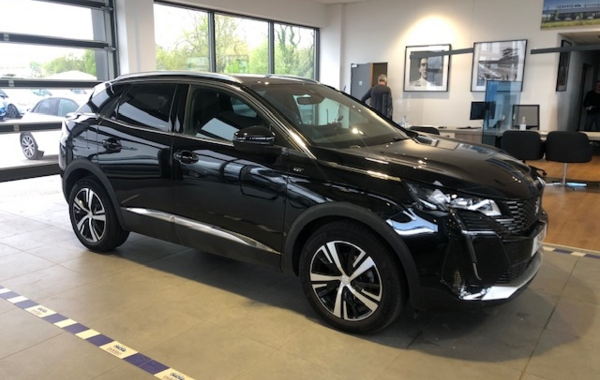 peugeot-3008-1-2-puretech-130ch-s-s-gt-eat8 - 52398575