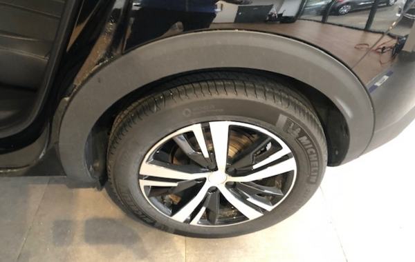 peugeot-3008-1-2-puretech-130ch-s-s-gt-eat8 - 52398575