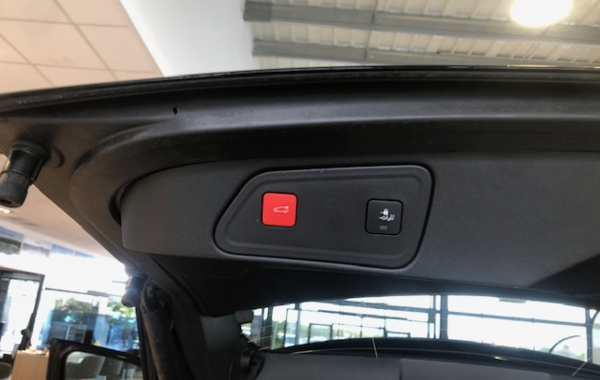 peugeot-3008-1-2-puretech-130ch-s-s-gt-eat8 - 52398575