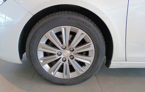 peugeot-308-1-2-puretech-130ch-s-s-allure-business - 53058575