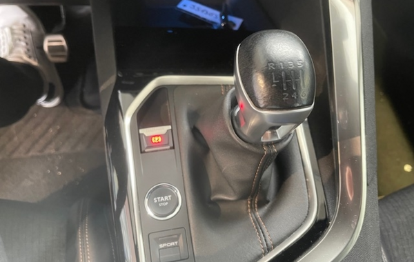 peugeot-3008-1-2-puretech-130ch-e6-c-gt-line-s-s - 53778575