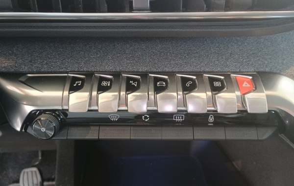 peugeot-3008-1-2-puretech-130ch-e6-c-allure-s-s - 54398575