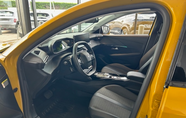 peugeot-208-1-2-puretech-100ch-s-s-allure-pack-eat8 - 54888575