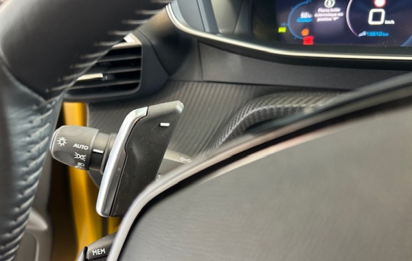 peugeot-208-1-2-puretech-100ch-s-s-allure-pack-eat8 - 54888575