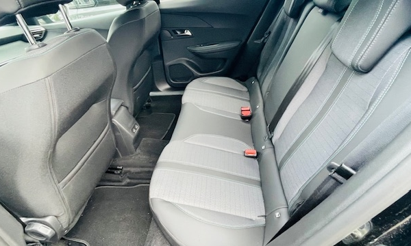 peugeot-2008-1-2-puretech-130ch-s-s-allure - 57918575