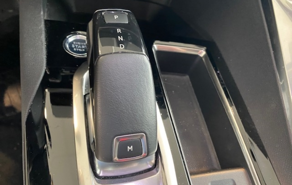 peugeot-3008-1-2-puretech-130ch-s-s-allure-pack-eat8 - 58318575