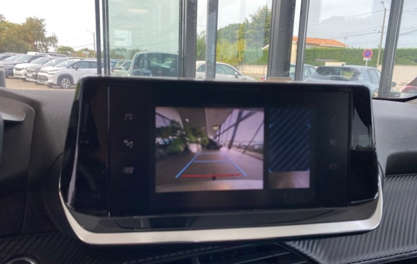 peugeot-2008-1-2-puretech-130ch-s-s-allure-eat8 - 58738575