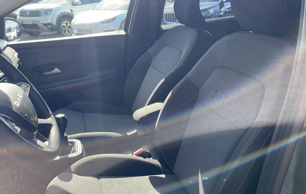 dacia-jogger-1-0-tce-110ch-extreme-7-places-24 - 60578575