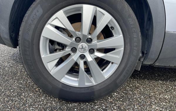 peugeot-3008-1-5-bluehdi-130ch-s-s-allure-pack - 61968575