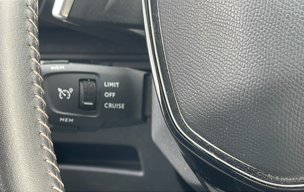 peugeot-3008-1-5-bluehdi-130ch-s-s-allure-pack - 61968575