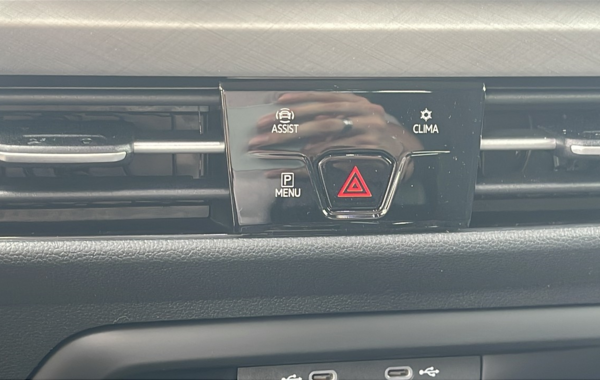 volkswagen-golf-viii-2-0-tdi-150ch-life-plus-dsg7 - 62998575