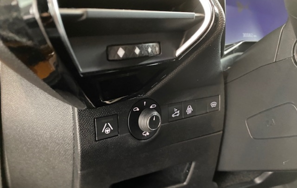 ds-ds-7-crossback-puretech-180ch-grand-chic-automatique-10cv - 63208575