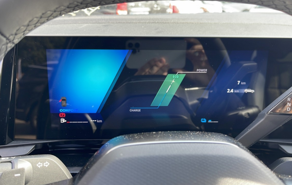 renault-austral-1-2-e-tech-full-hybrid-200ch-techno-24 - 63218575