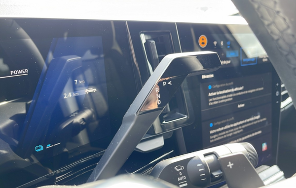 renault-austral-1-2-e-tech-full-hybrid-200ch-techno-24 - 63218575