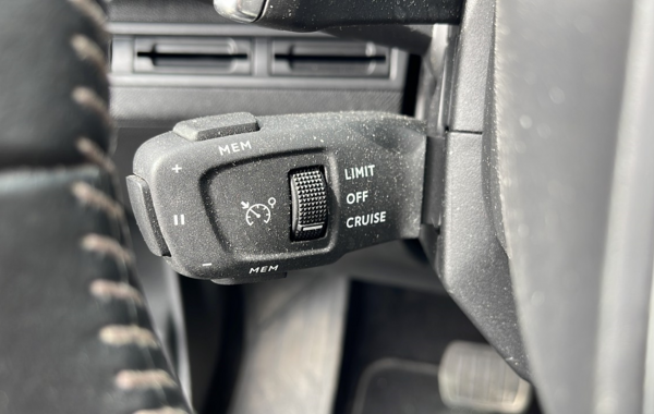 peugeot-3008-1-5-bluehdi-130ch-s-s-active-business-eat8 - 63438575