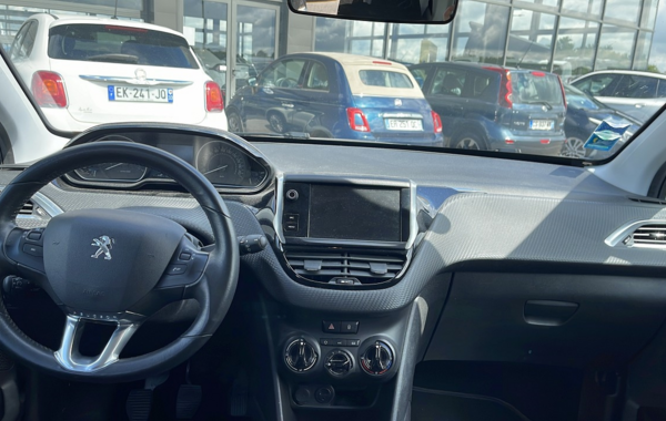 peugeot-208-1-2-puretech-82ch-style-5p - 63598575