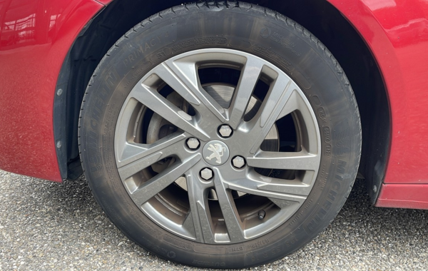 peugeot-208-1-2-puretech-100ch-s-s-style-eat8 - 64398575