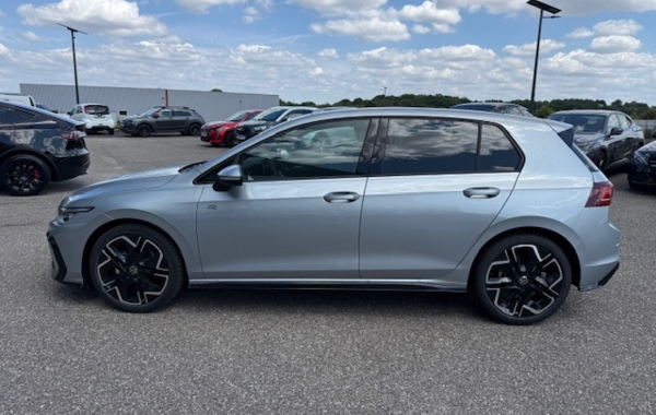 volkswagen-golf-viii-2-0-tdi-150ch-r-line-dsg7 - 64428575