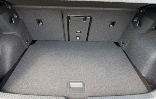 volkswagen-golf-viii-2-0-tdi-150ch-r-line-dsg7 - 64428575