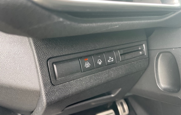 peugeot-3008-1-5-bluehdi-130ch-s-s-gt-eat8 - 64568575