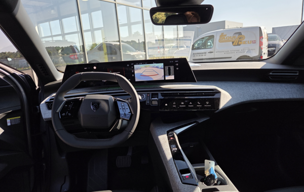 peugeot-5008-hybrid-145ch-allure-e-dcs6 - 64748575