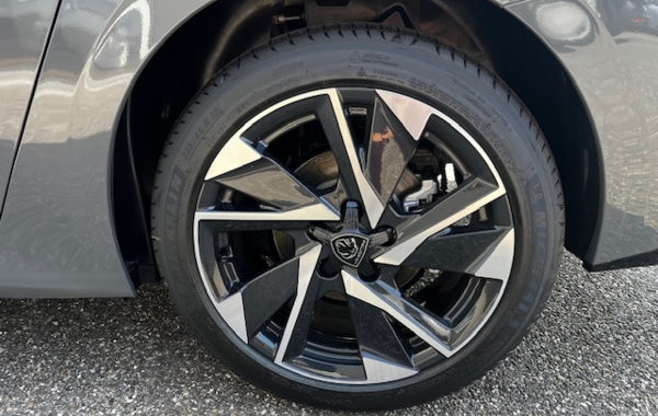 peugeot-308-sw-1-5-bluehdi-130ch-s-s-allure-eat8 - 64778575