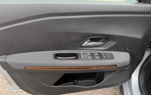 dacia-sandero-1-0-eco-g-100ch-stepway-expression - 65138575