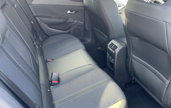 peugeot-308-1-2-puretech-130ch-s-s-allure-pack-eat8 - 65908575